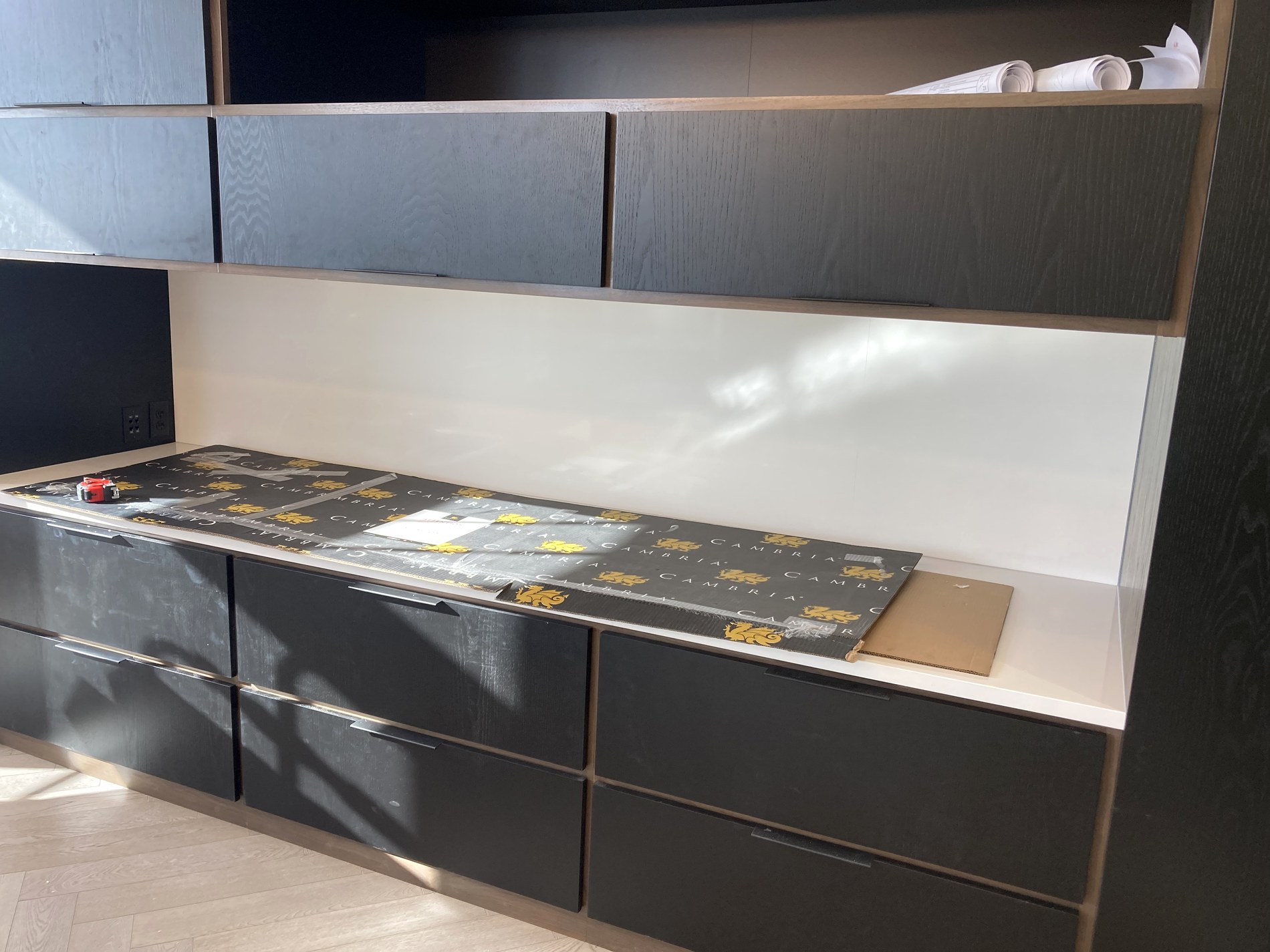 Display and Service Counter